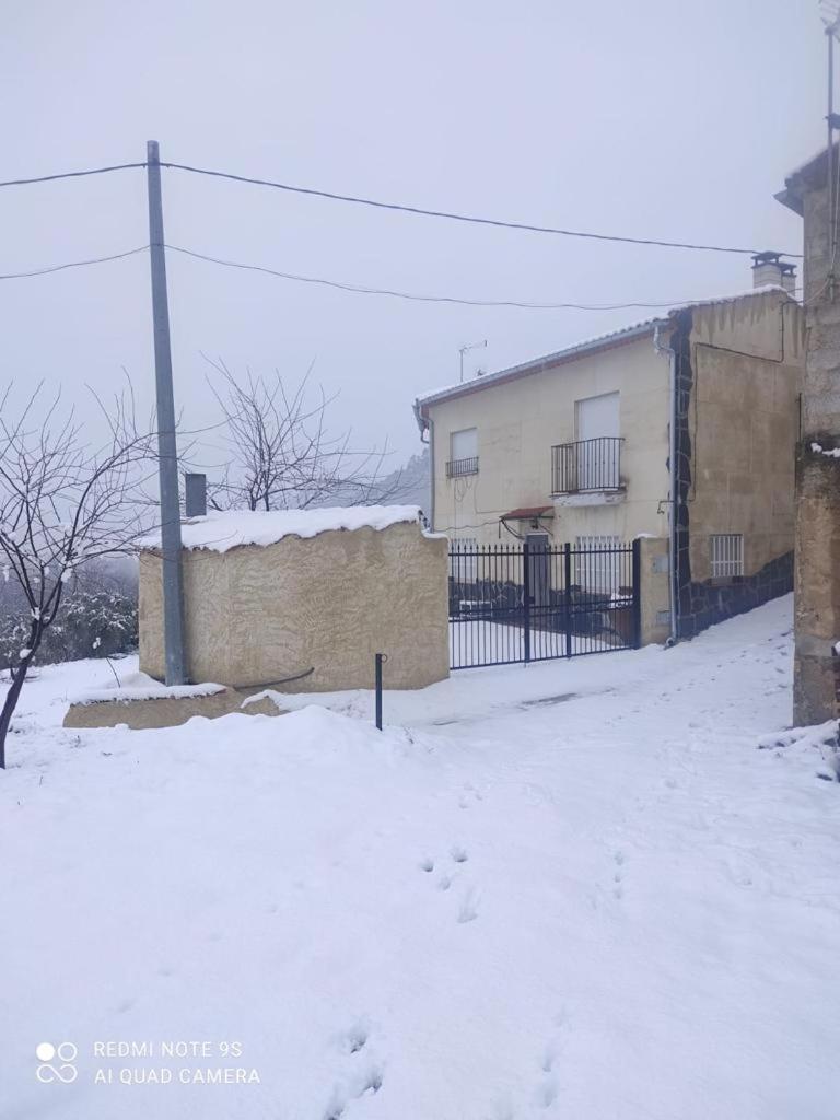 Casa Rural Del Saz 耶斯特 外观 照片